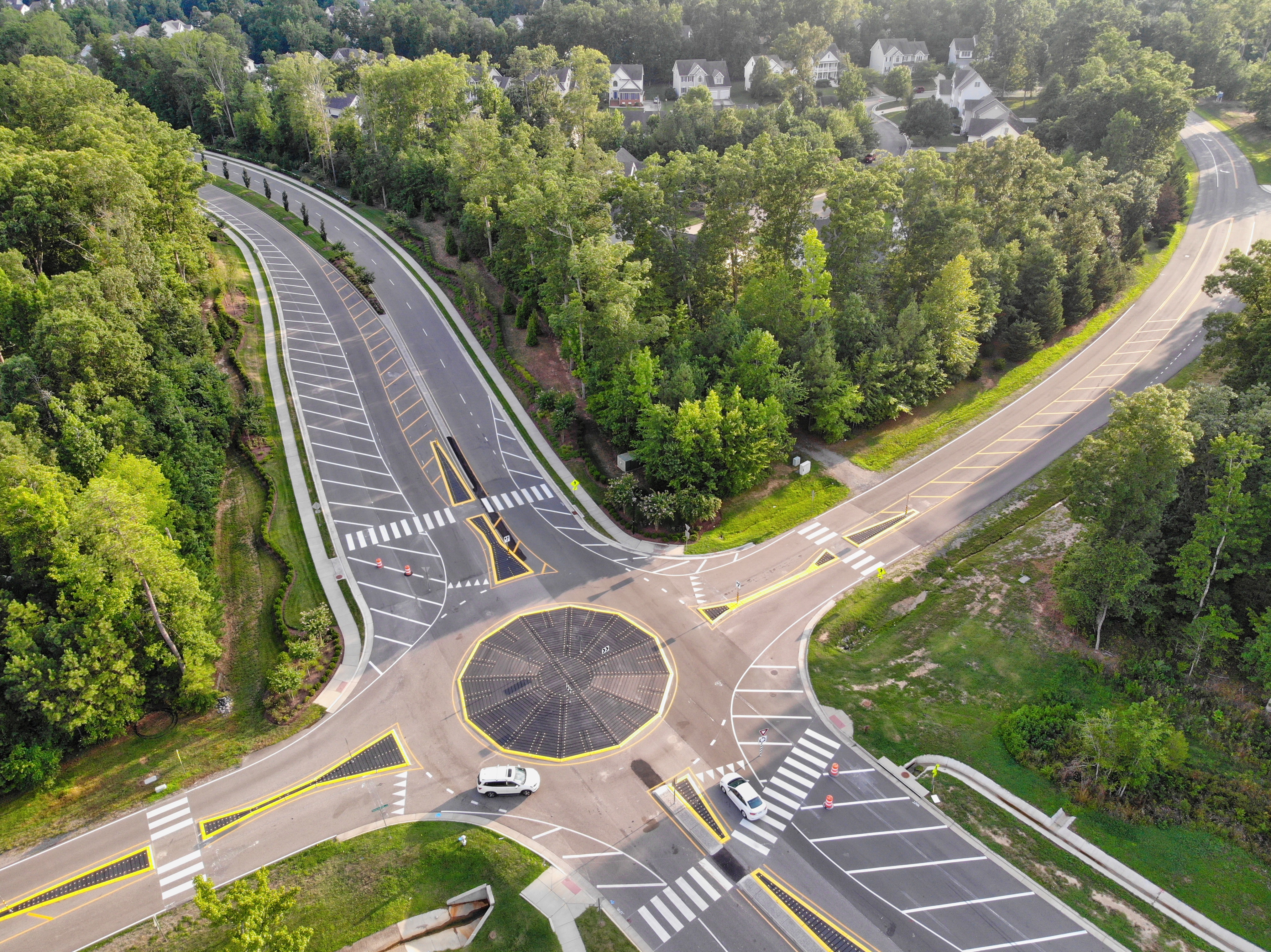 Otterdale_Hampton_Park_Roundabout